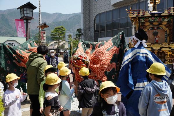 古川祭屋台曳き揃え風景写真(5)