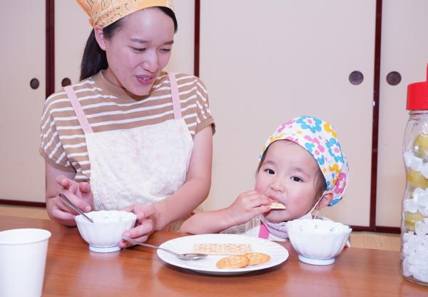 親子クッキングの様子写真