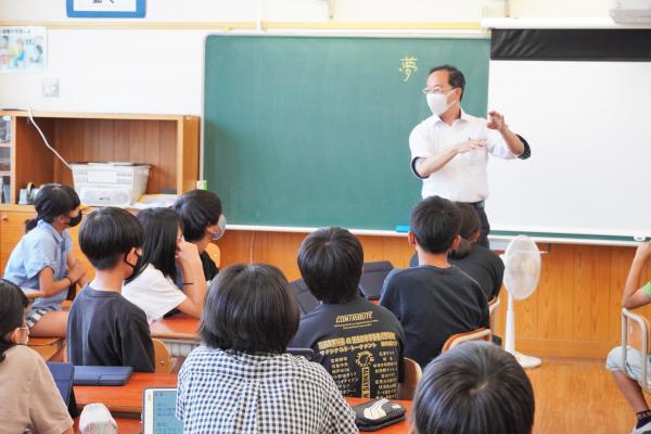 語る会の様子