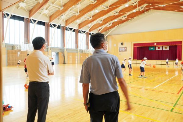 古川小学校見学の様子