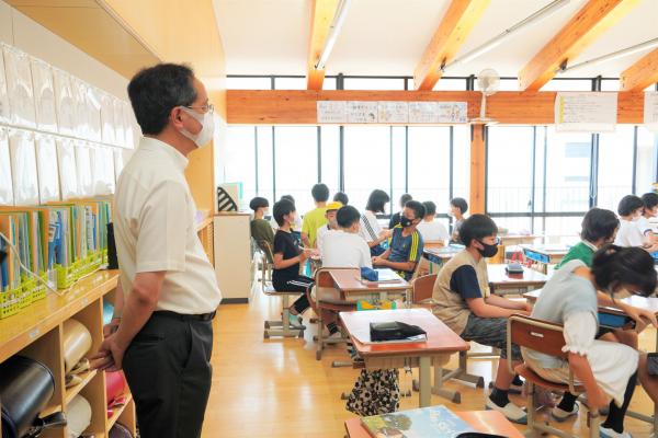 古川小学校見学の様子