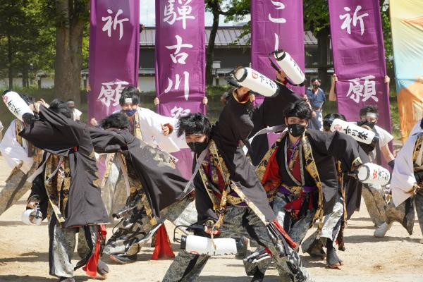 踊りの様子