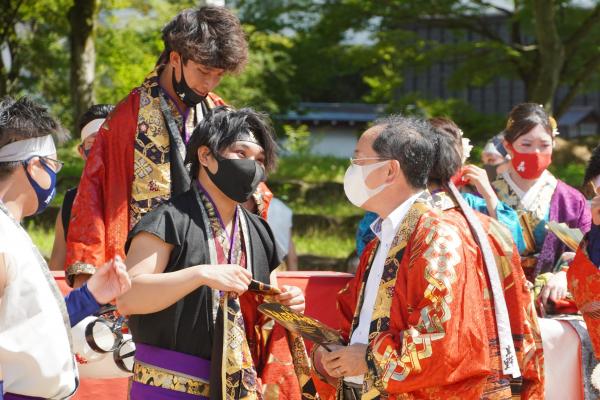 踊りの様子