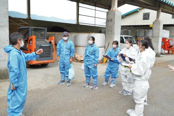 見学の様子