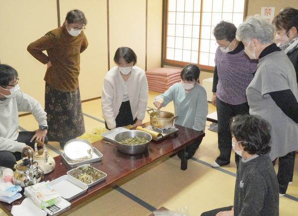 薬草茶作りの様子(8)