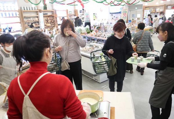 試食会の様子