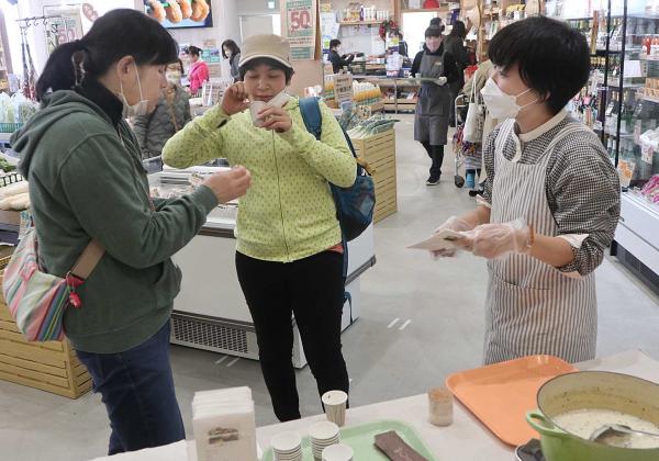 試食会の様子