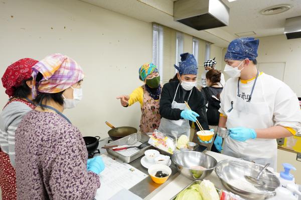 交流会の様子(7)