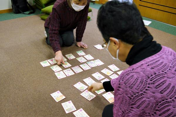 かるたあそびの様子(6)