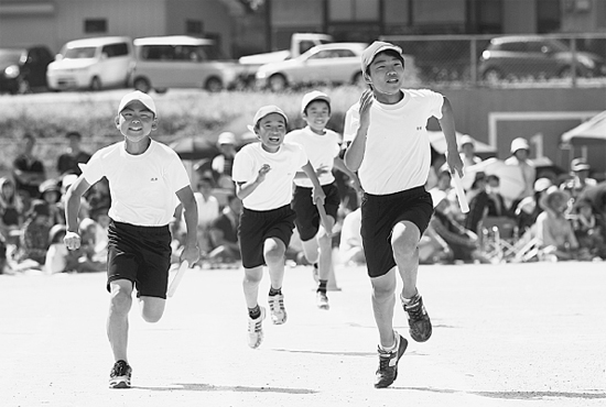 神岡小学校運動会・6 年リレーの画像