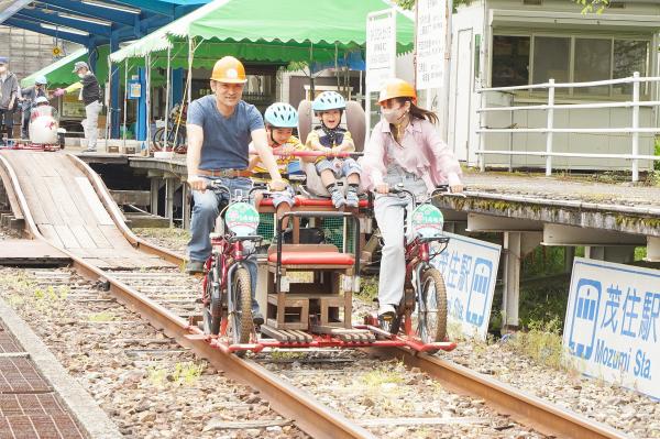 50万人目となった赤塚さん一家(2)