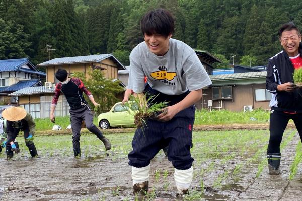 田植えの様子(3)