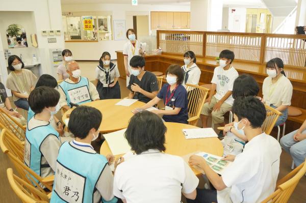 交流会の様子(11)