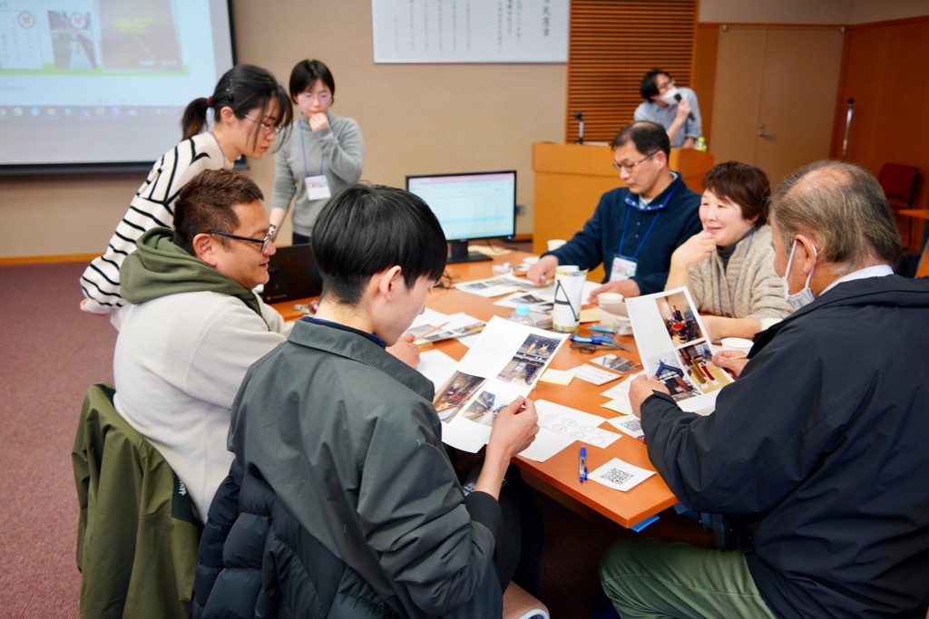 「飛騨古川らしさ」カルタづくりの様子