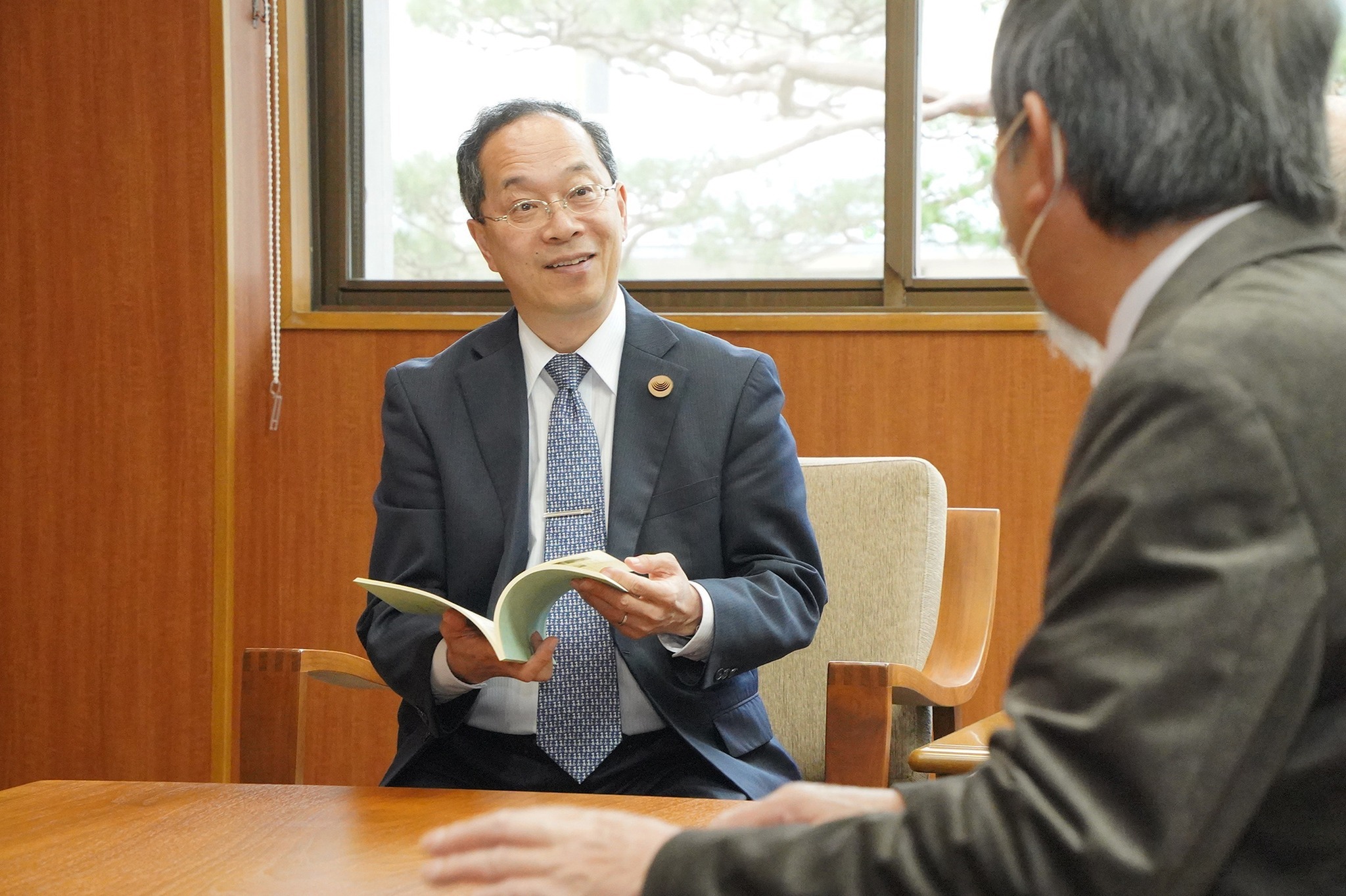 ふるさと神岡を語る会が『ふるさと調べ』第24集を刊行、市へ寄贈