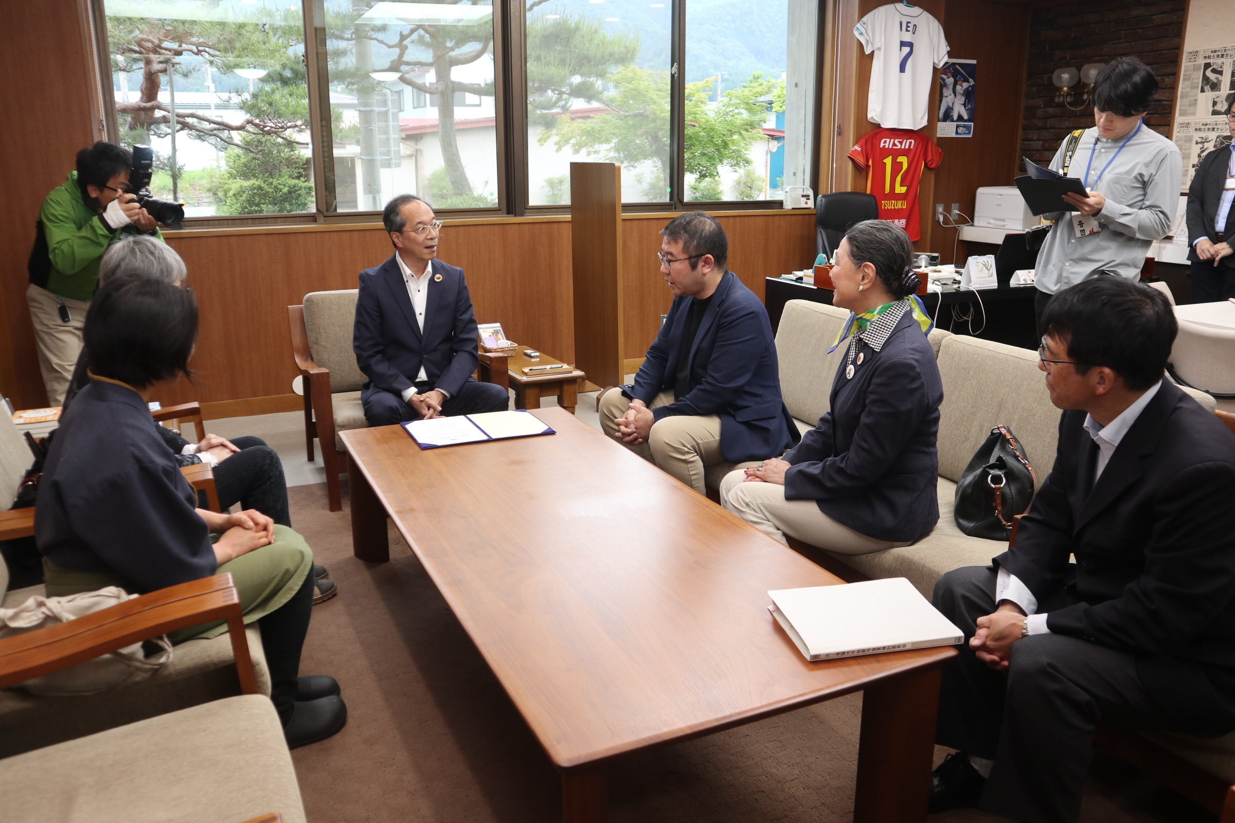 市民と共に作成した「飛騨市平和都市宣言」完成報告会が開かれました