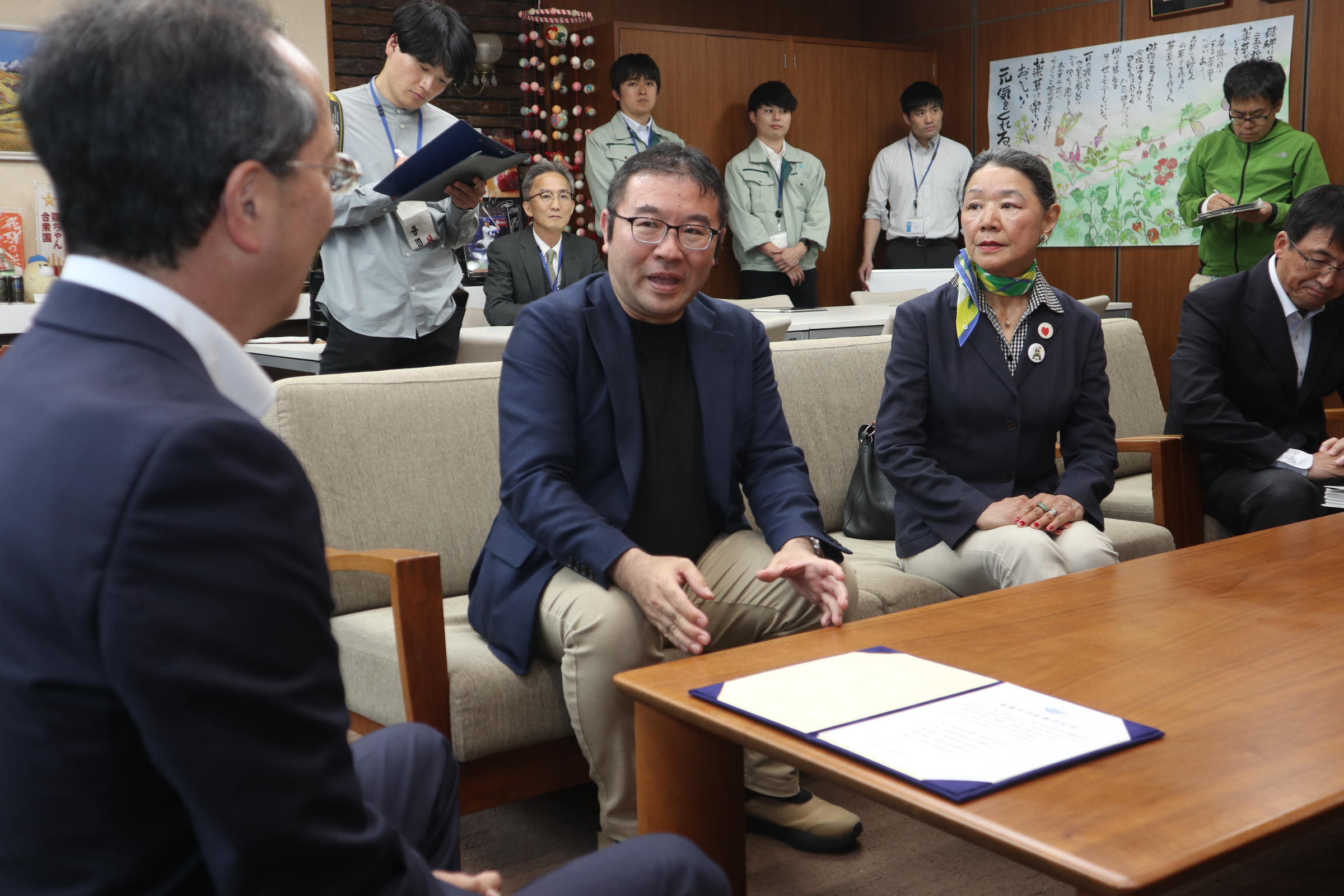 市民と共に作成した「飛騨市平和都市宣言」完成報告会が開かれました