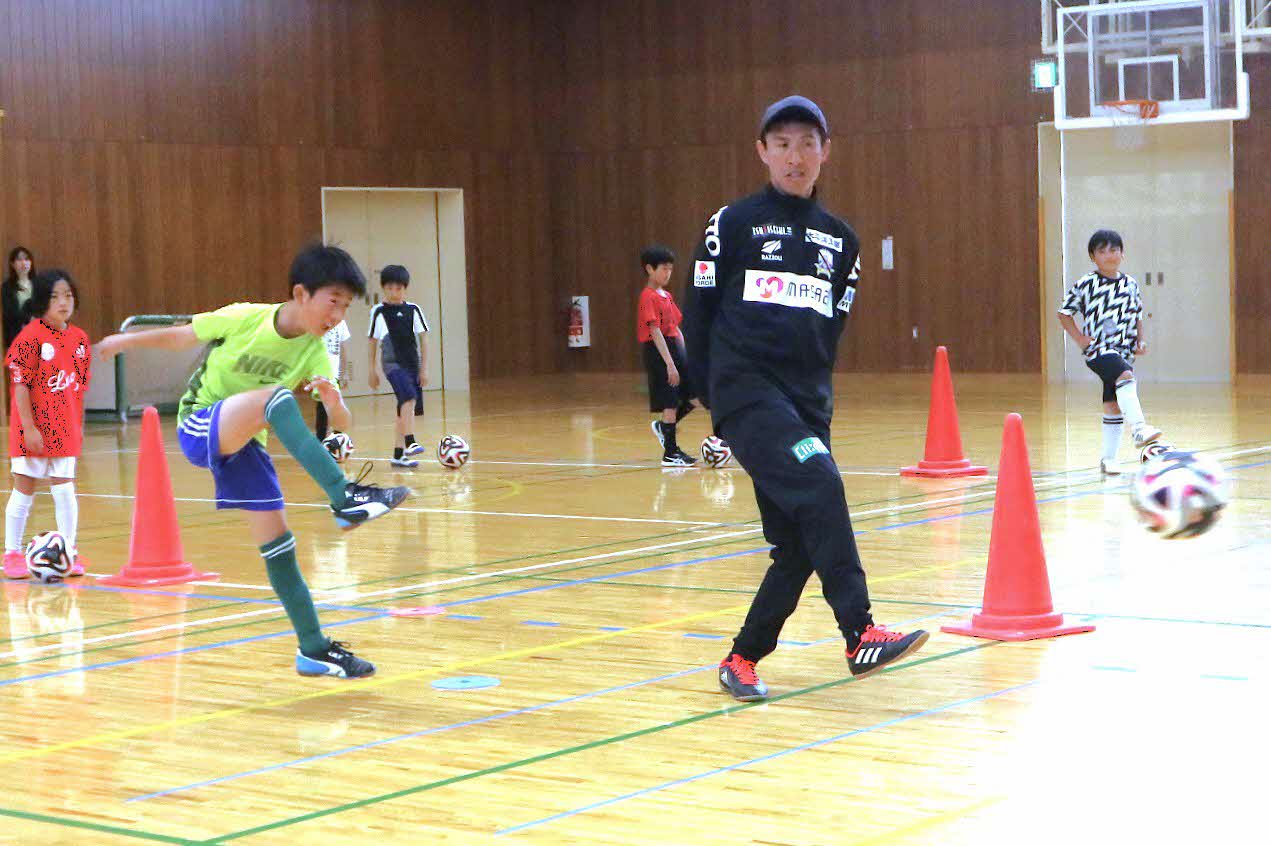 ＦＣ岐阜子どもサッカー教室が開催されました