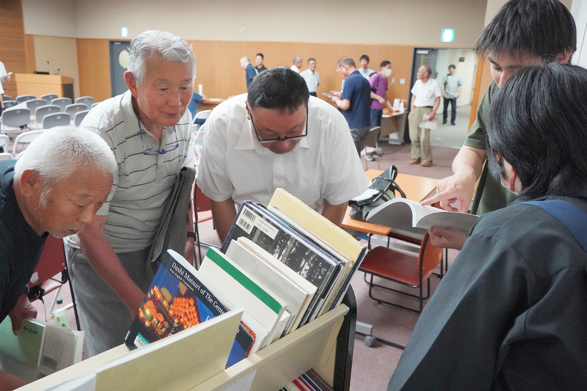 「古川祭の屋台」をテーマに古川祭史市民講演会を開催