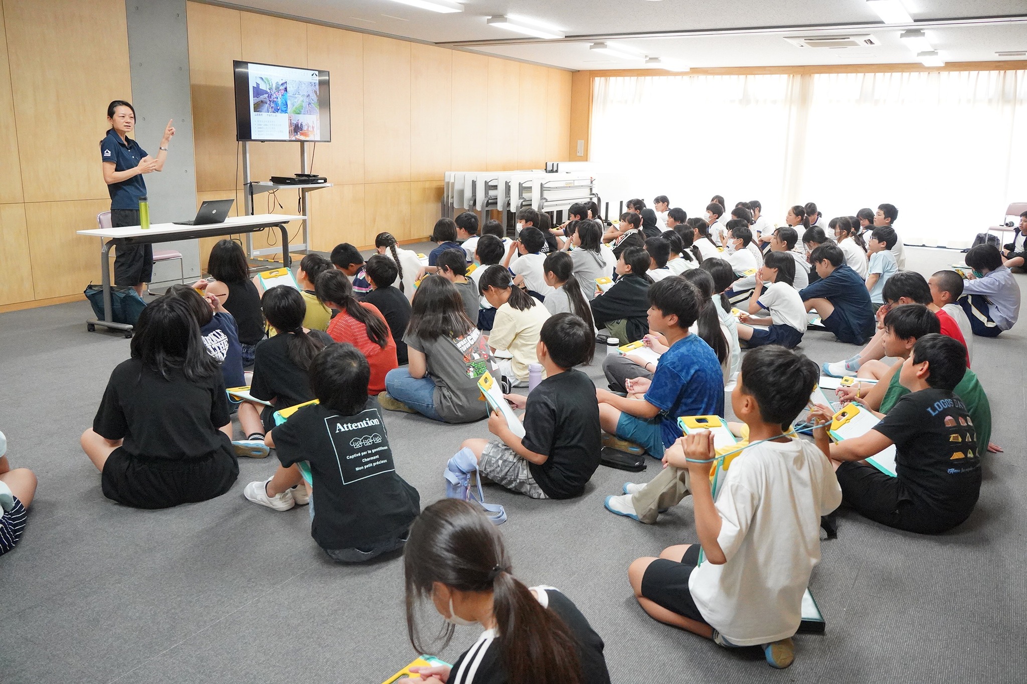 古川の町並みと「飛騨の匠」をテーマに講話が行われました
