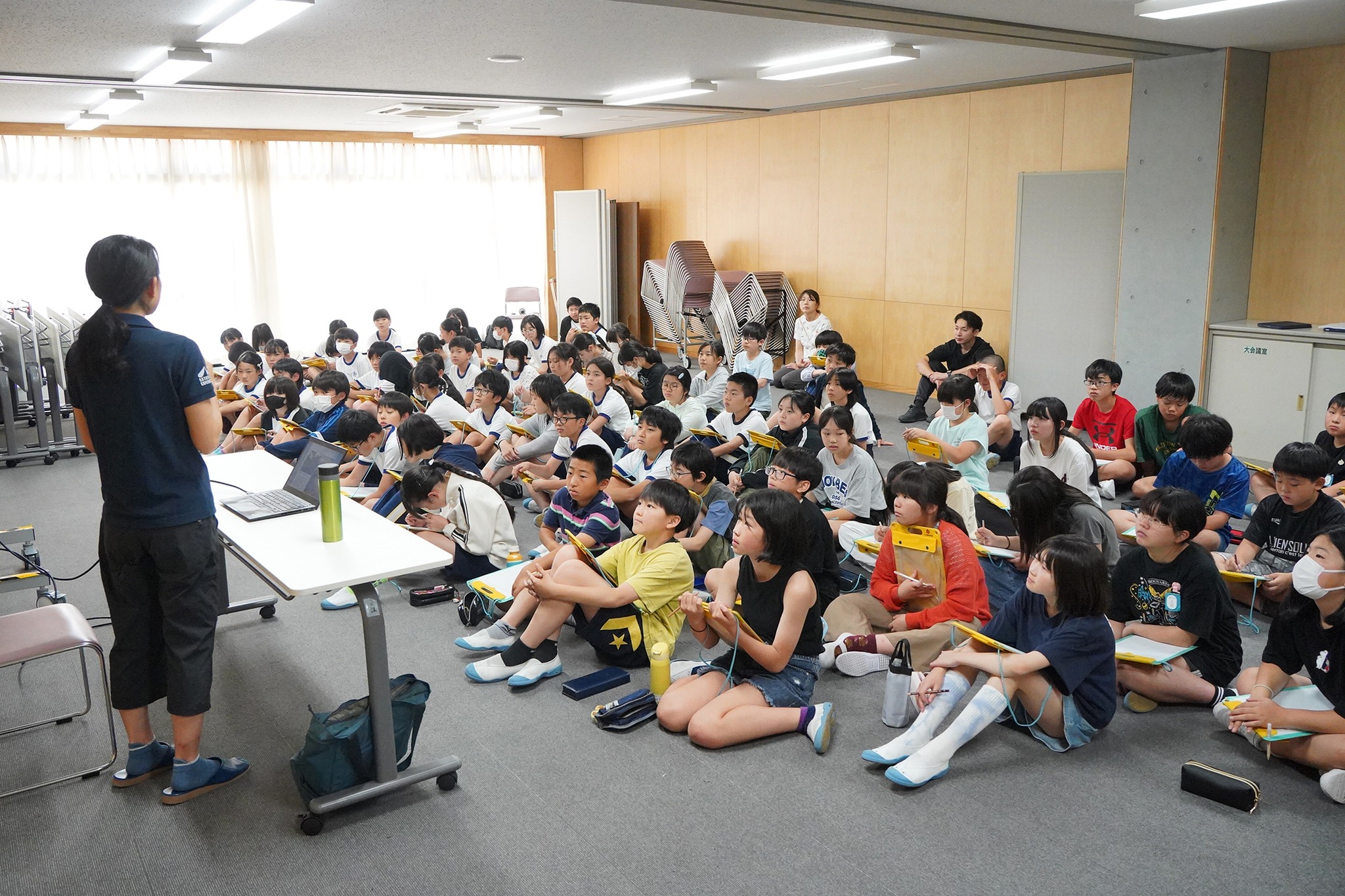 古川の町並みと「飛騨の匠」をテーマに講話が行われました