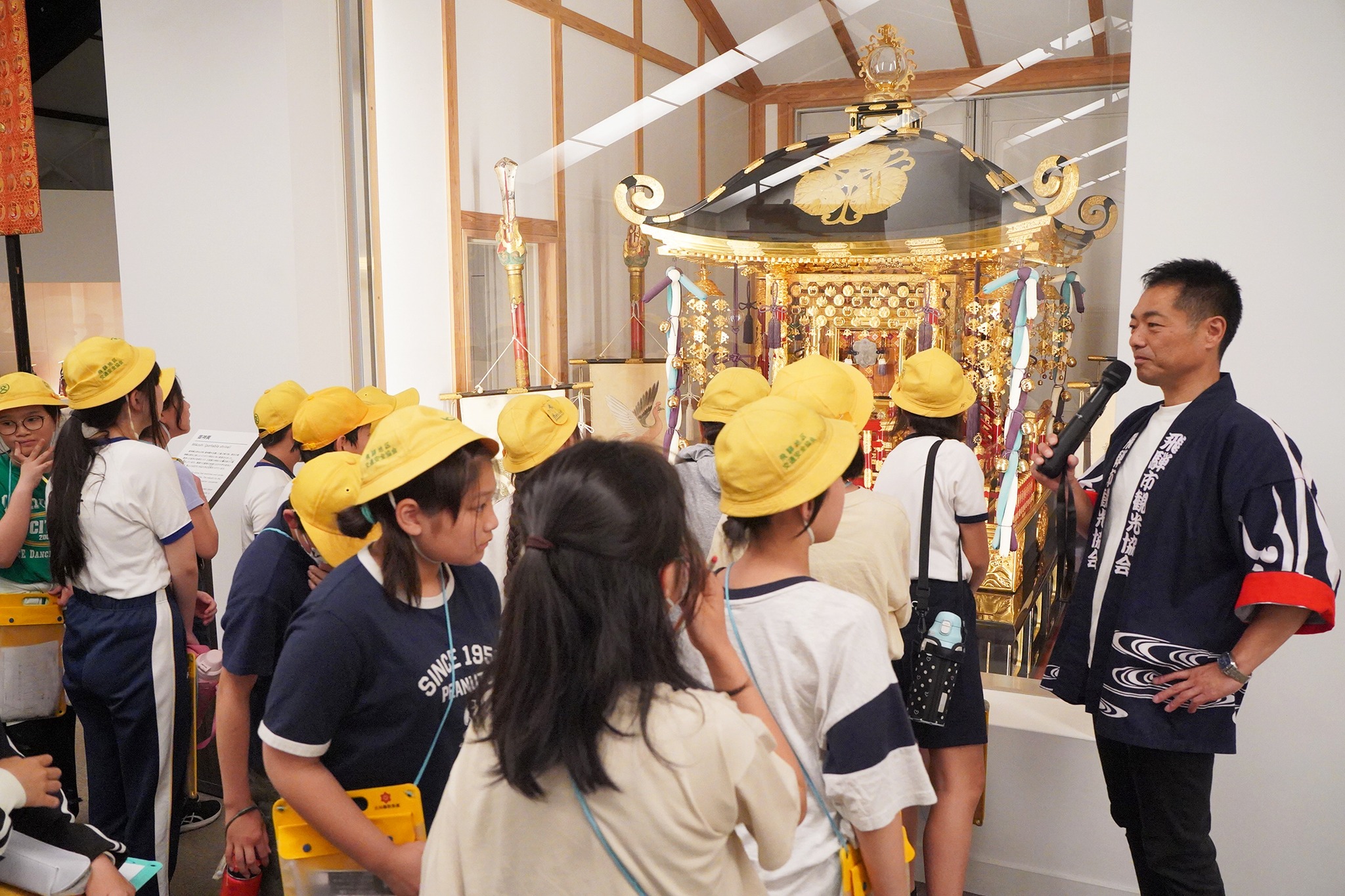 まつり会館の見学や解説を聞いて古川祭の魅力を学びました