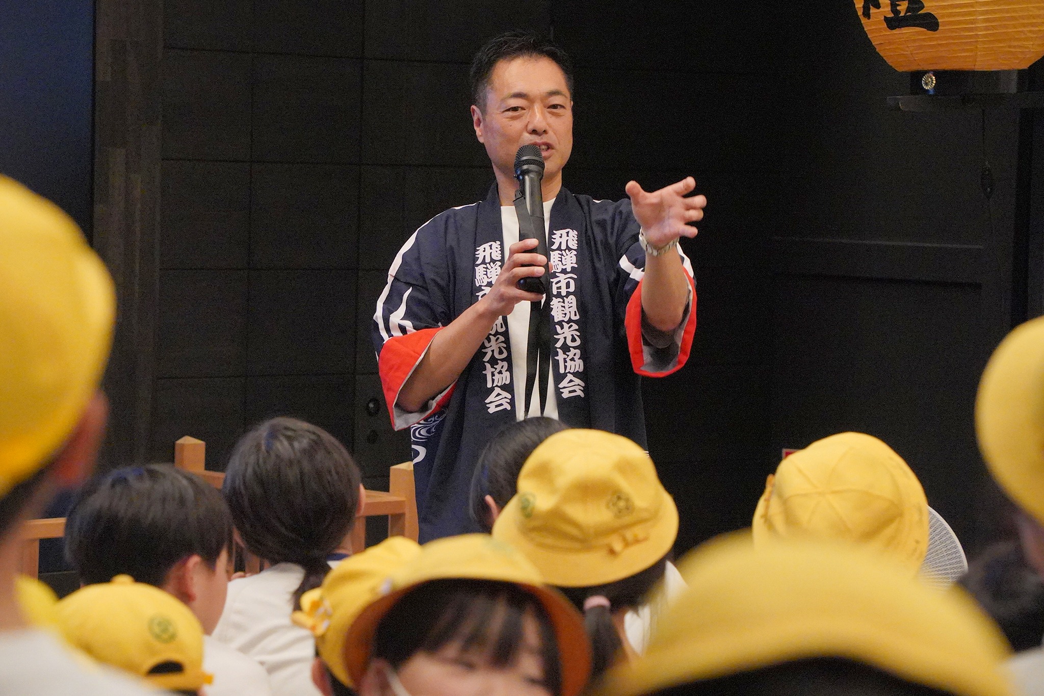 まつり会館の見学や解説を聞いて古川祭の魅力を学びました