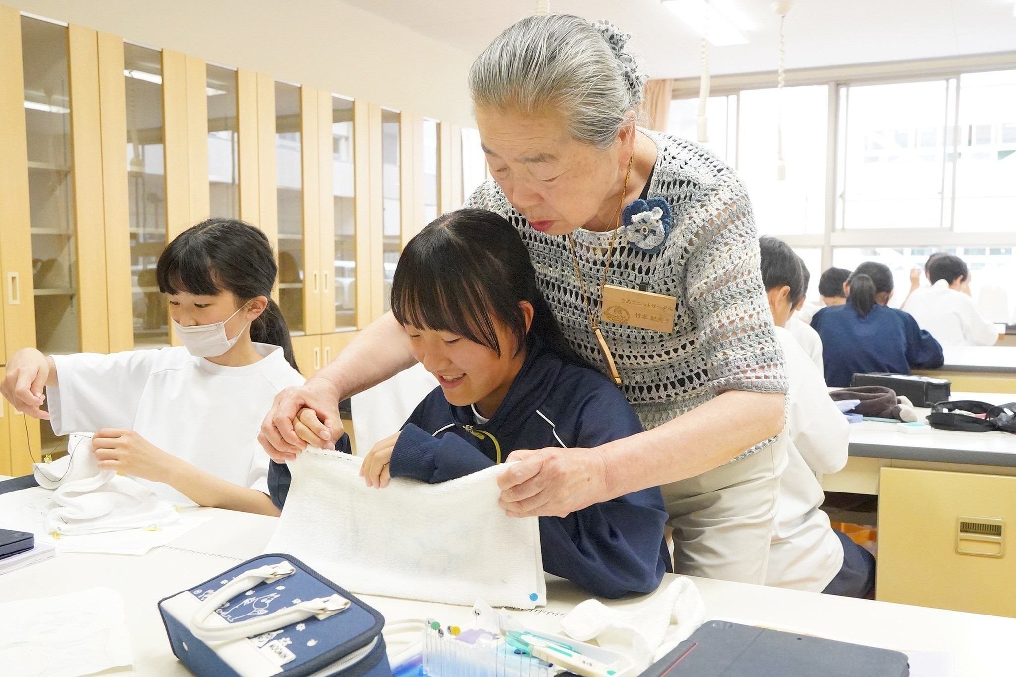「子どもぞうきんコンテスト」に向けて作品づくりを始めました