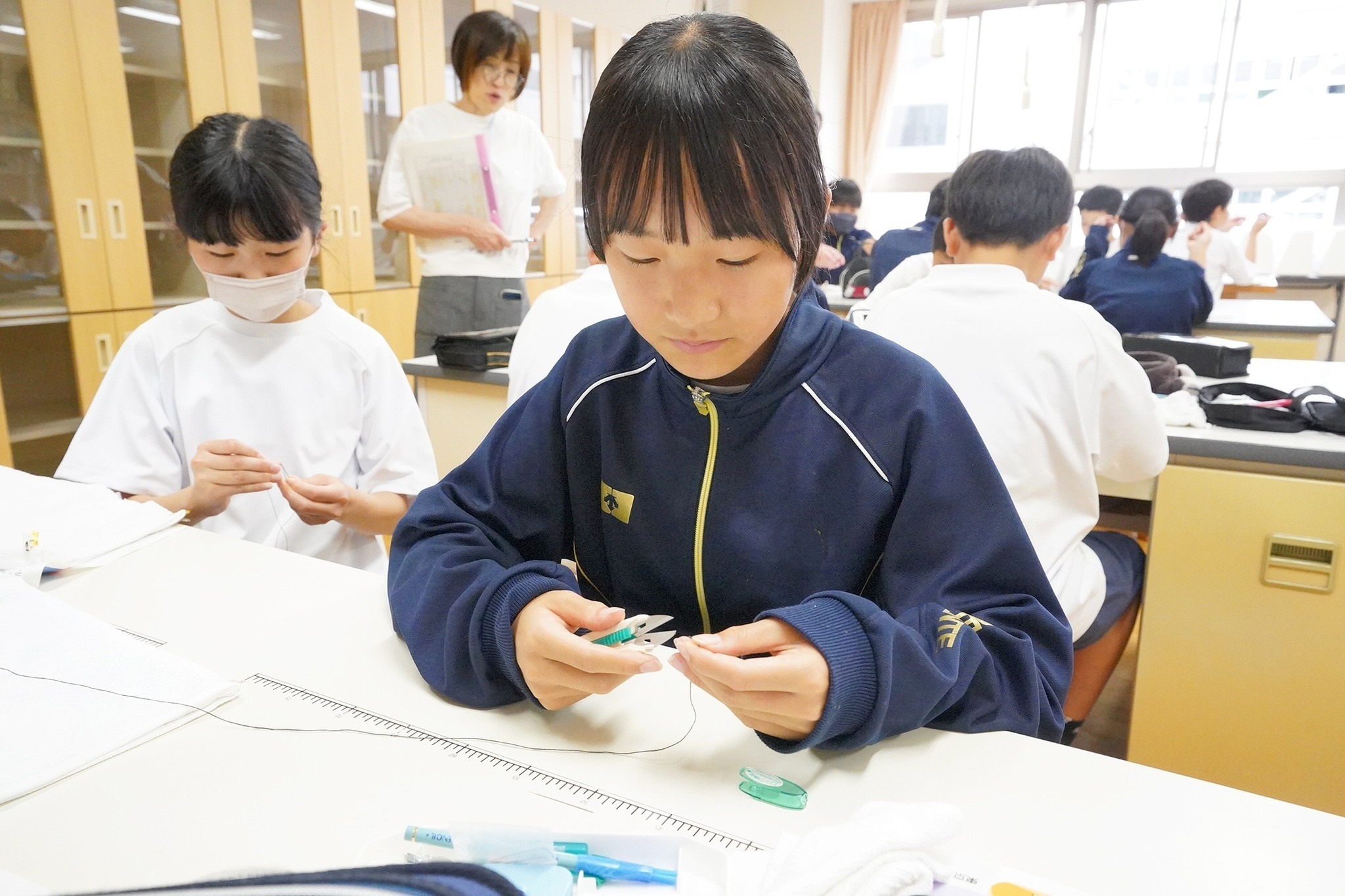 「子どもぞうきんコンテスト」に向けて作品づくりを始めました