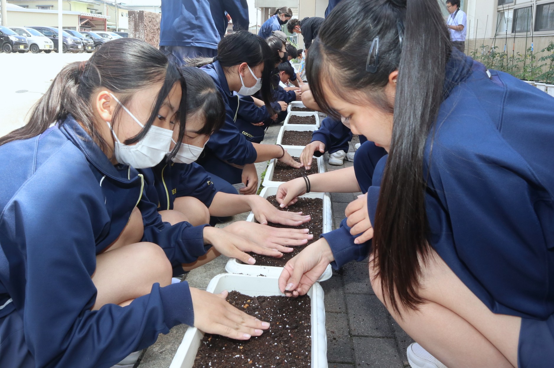 認知症になっても暮らしやすい町を…オレンジ色の花咲かせませんか