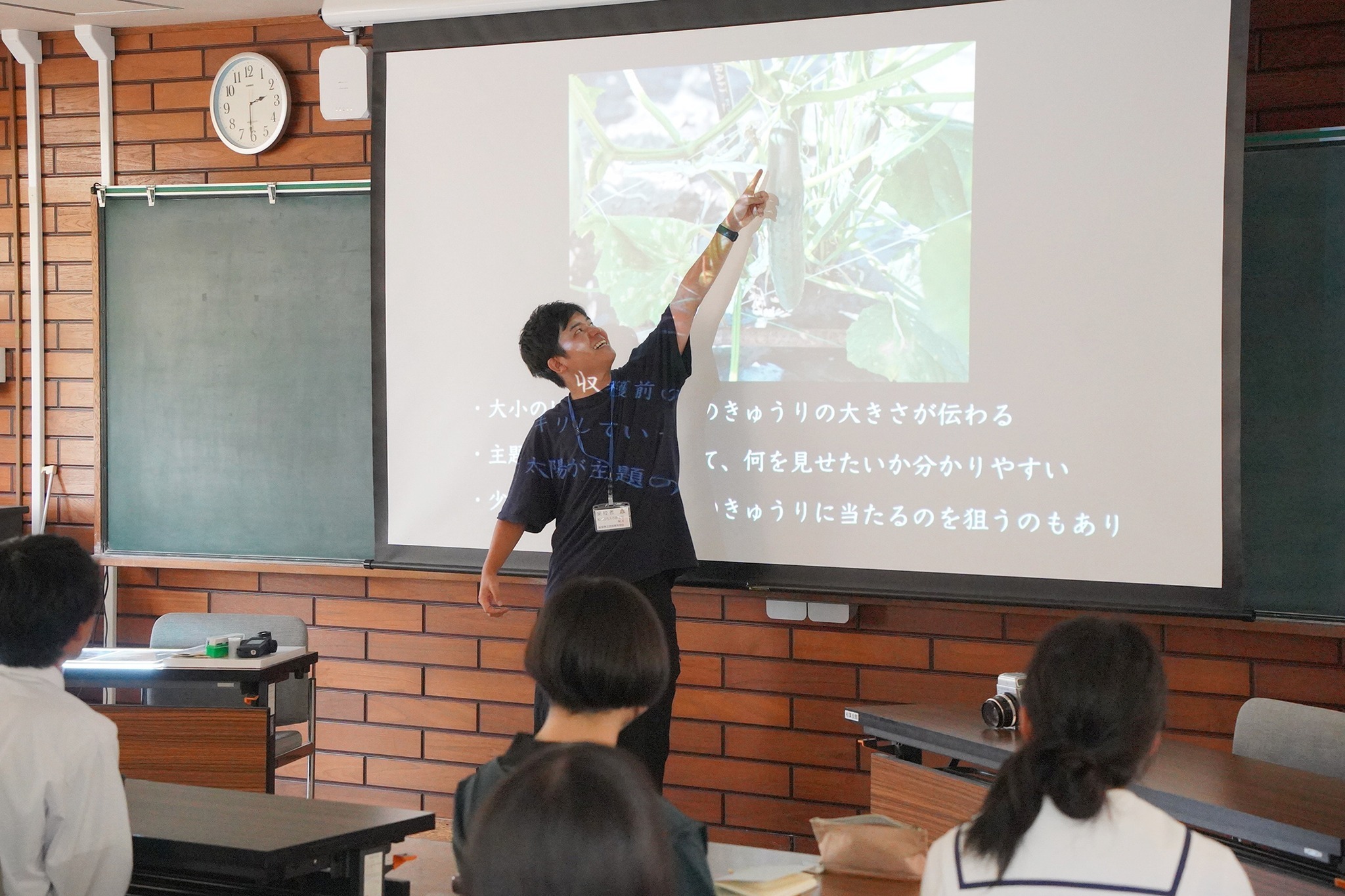 プロの写真家から撮影のコツなどを学びました