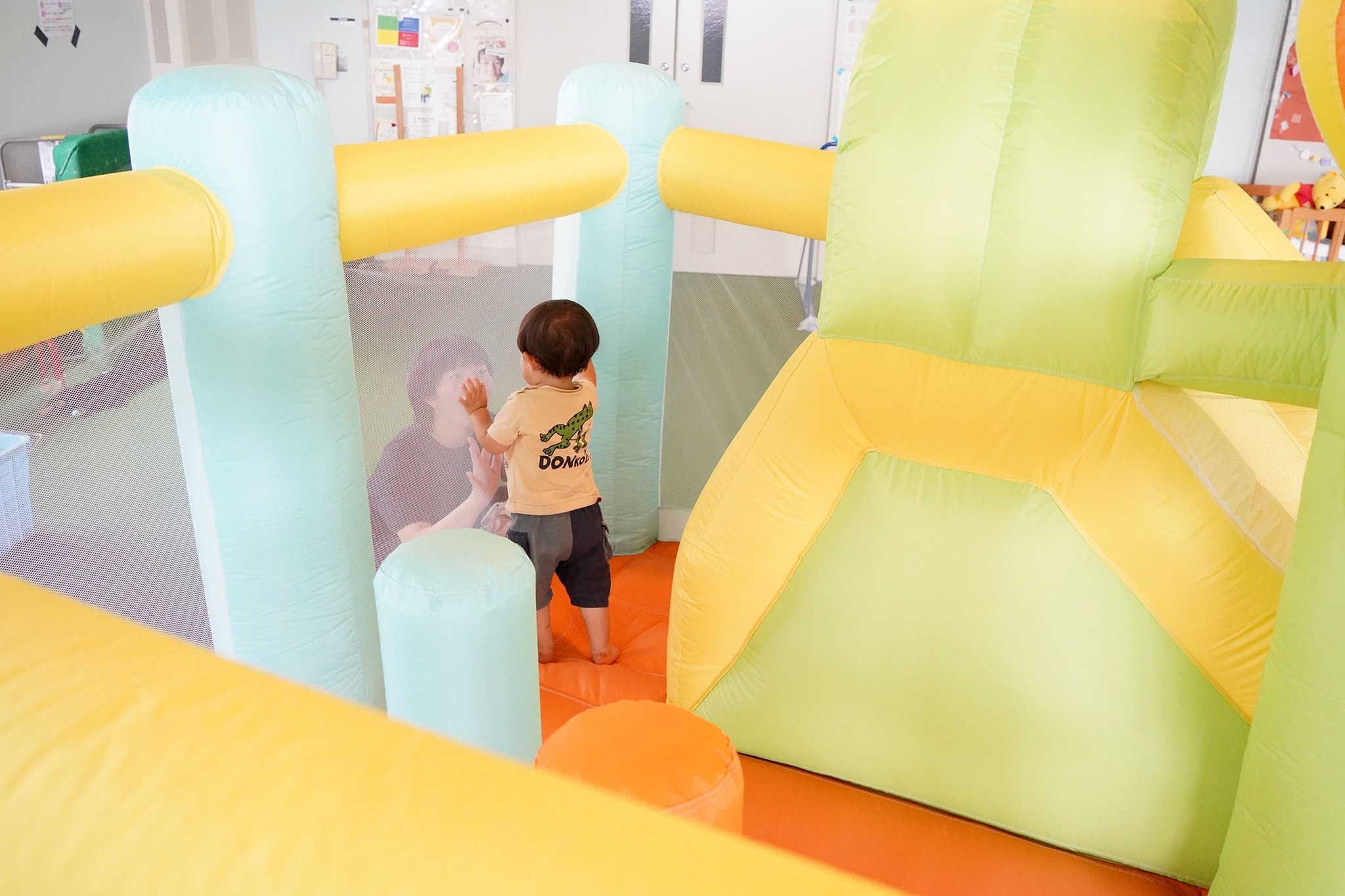 「ハートぴあ広場」に大型遊具「エアポリン遊具」が登場