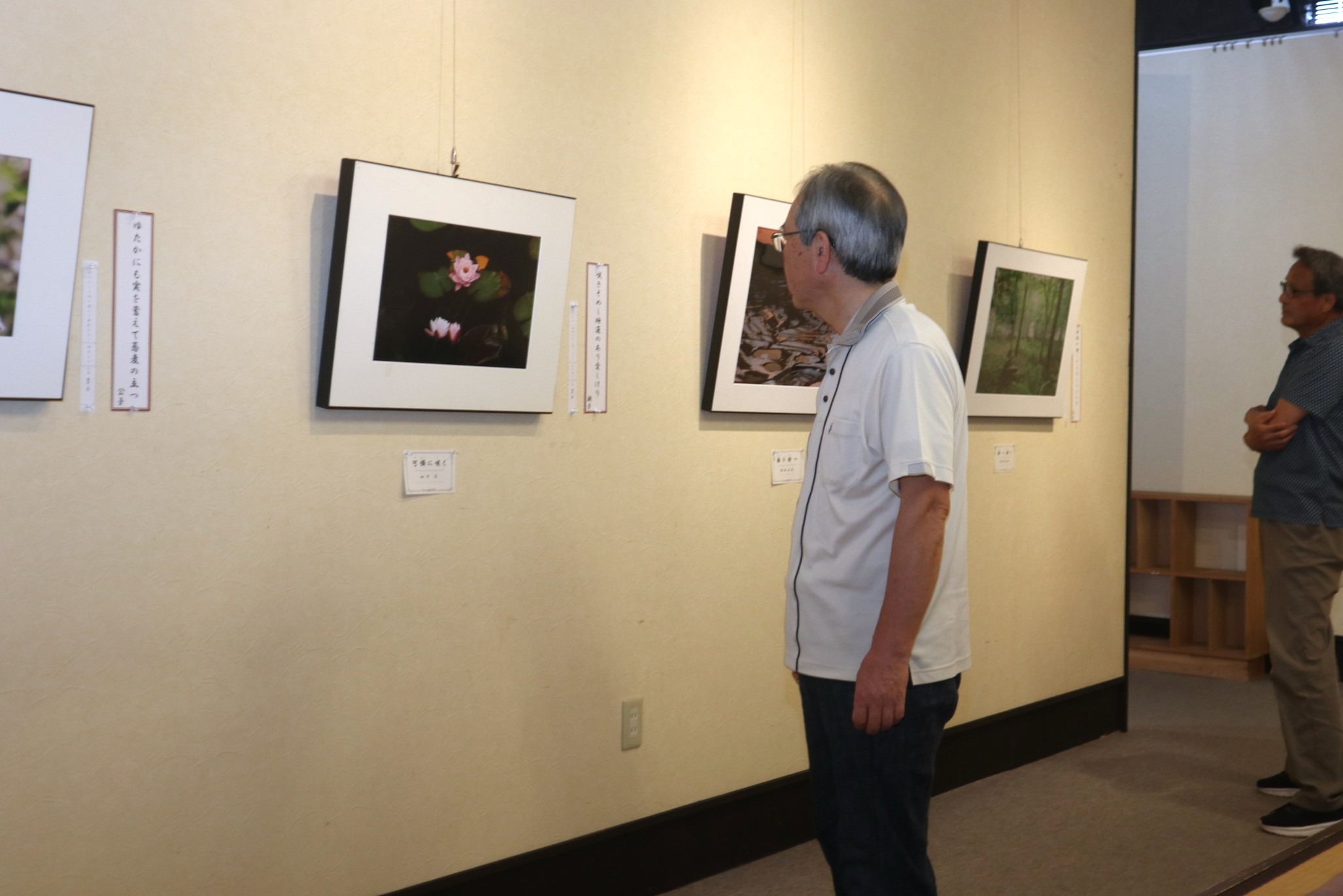 フォトあさぎりと市内俳句会の皆さんによる合同作品展が開催されました