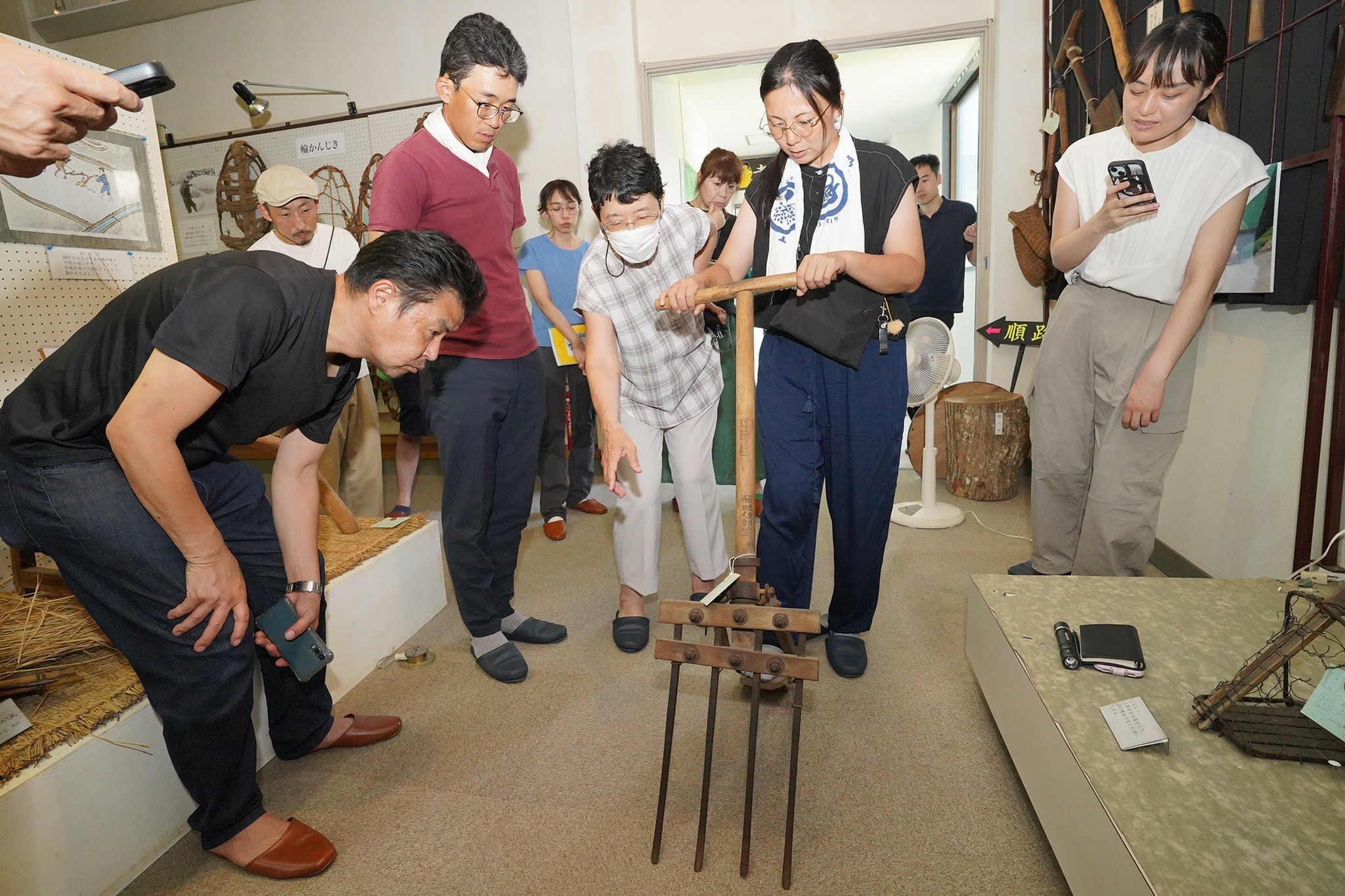 「これなんだ？ わからない民具を囲む会 in 飛騨市」を開催