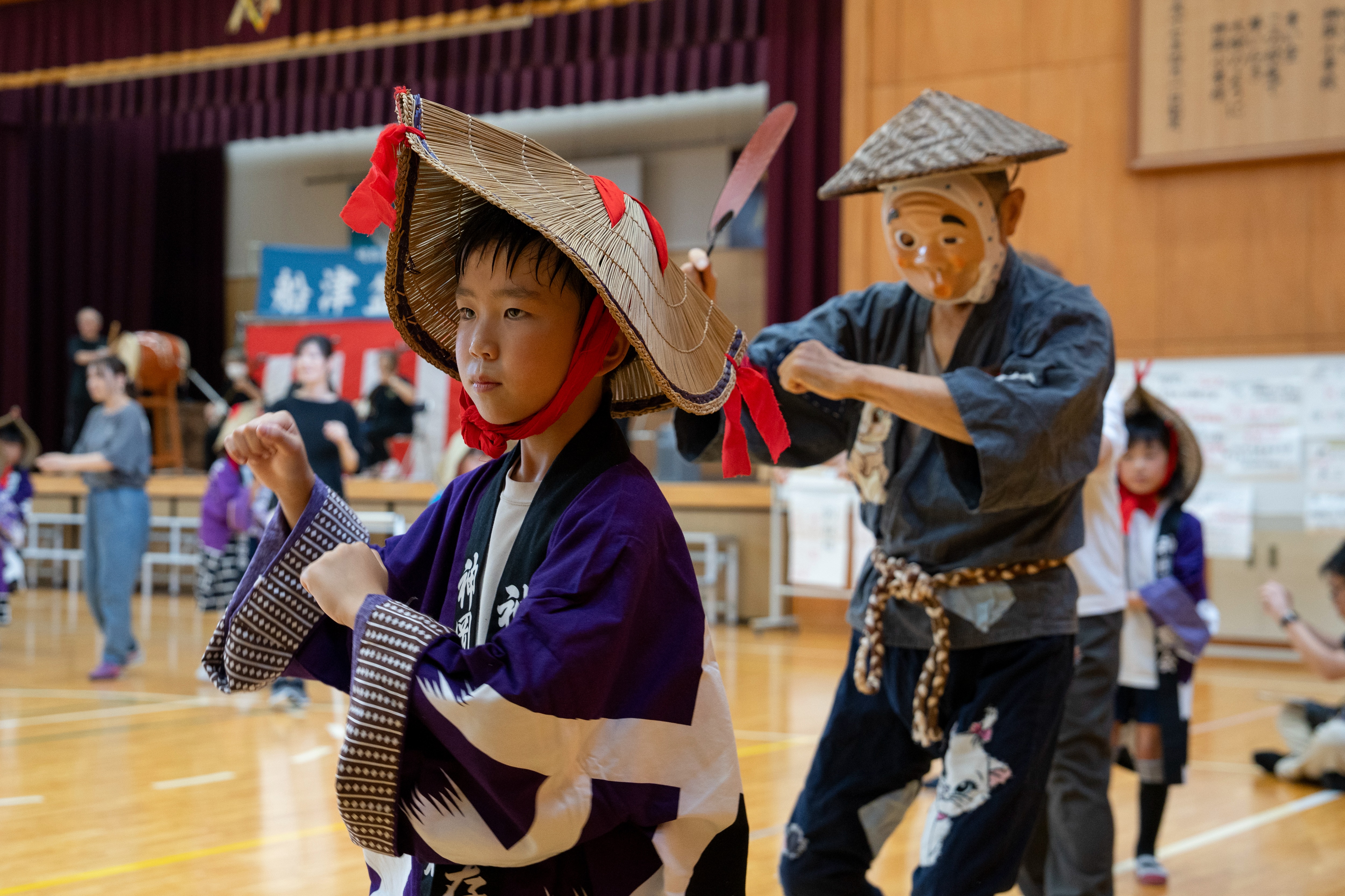 神岡小学校3年生が親子で「船津盆踊り」を学習