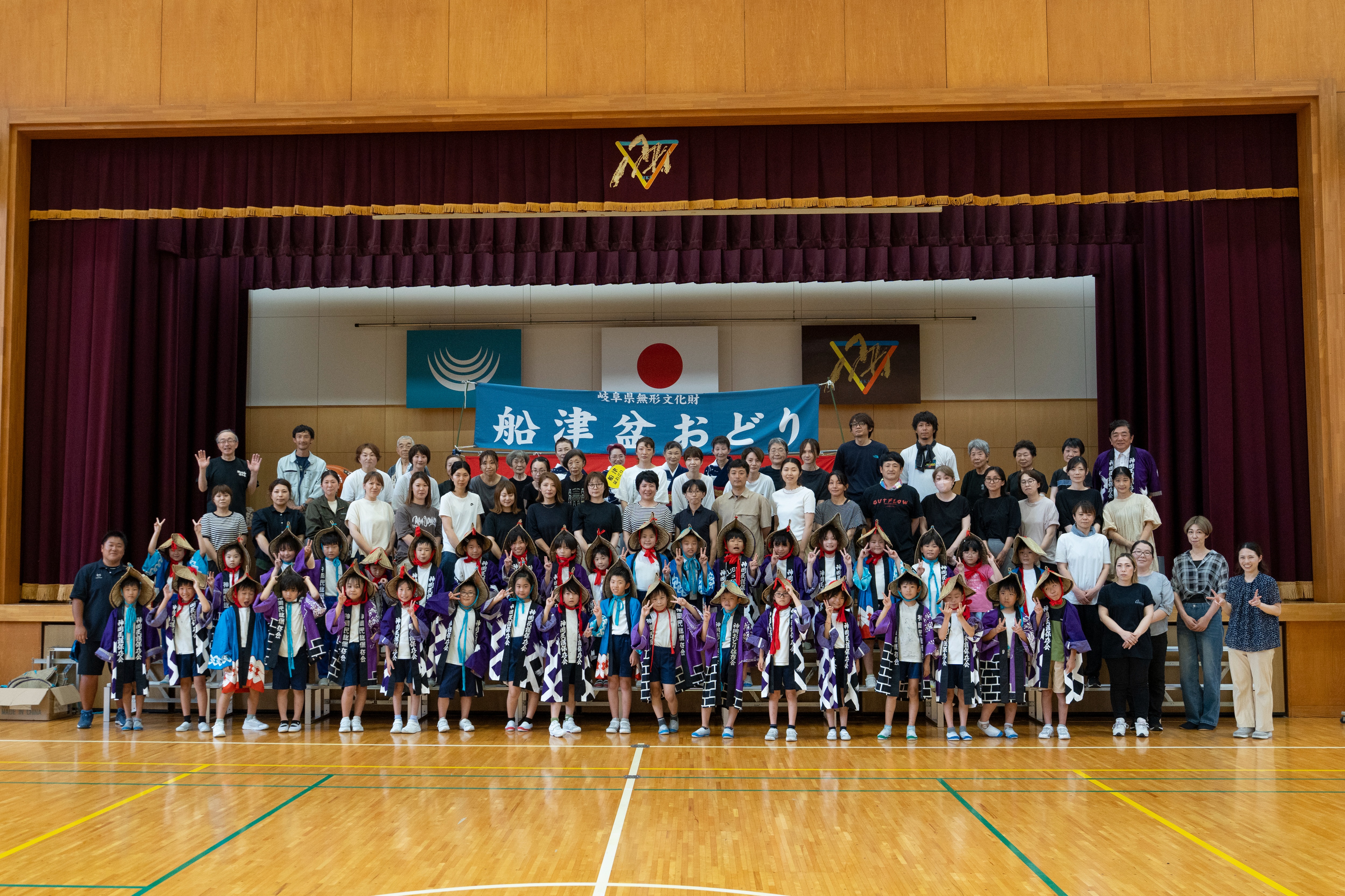 神岡小学校3年生が親子で「船津盆踊り」を学習