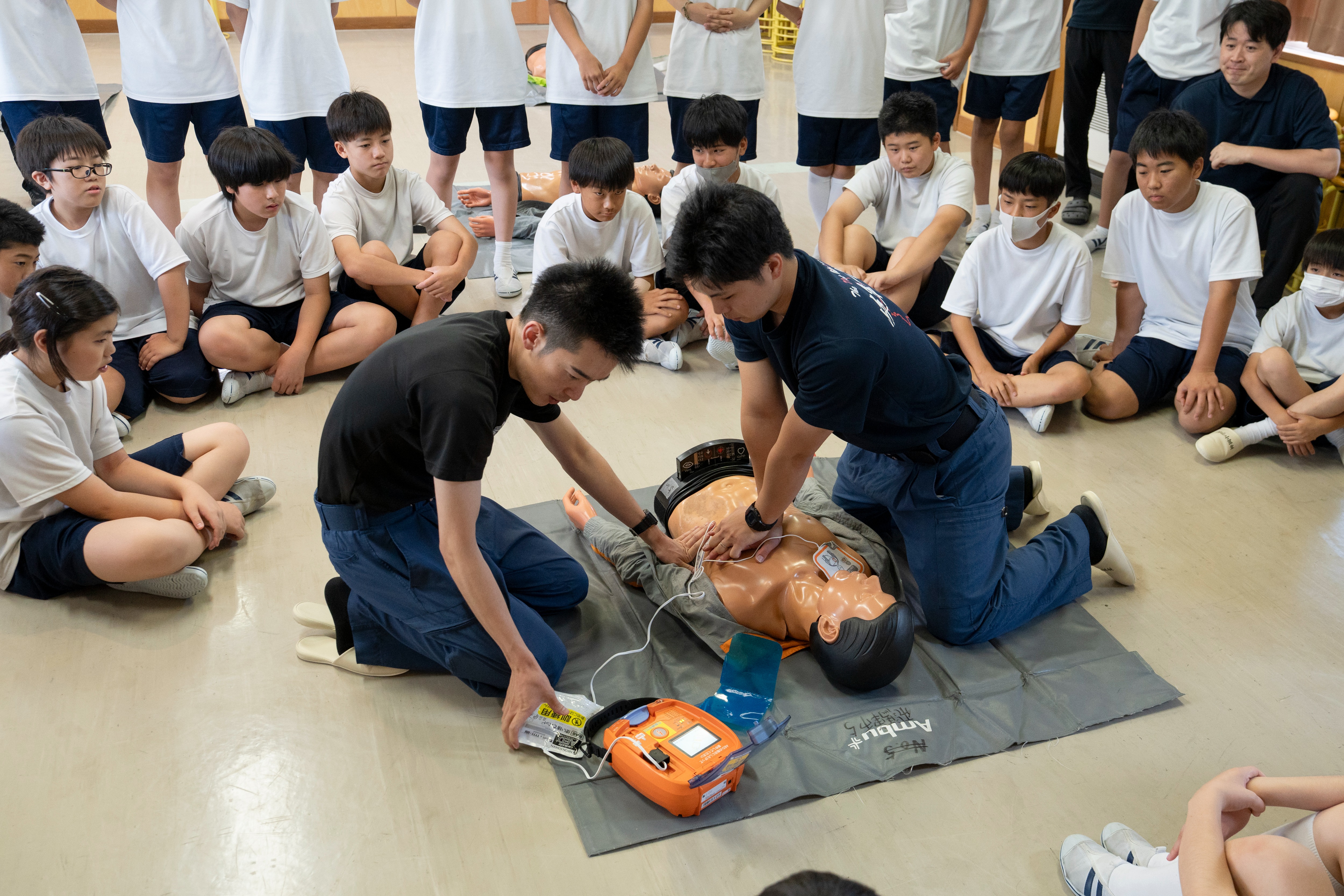 神岡中学校1・2年生が救命処置を学びました