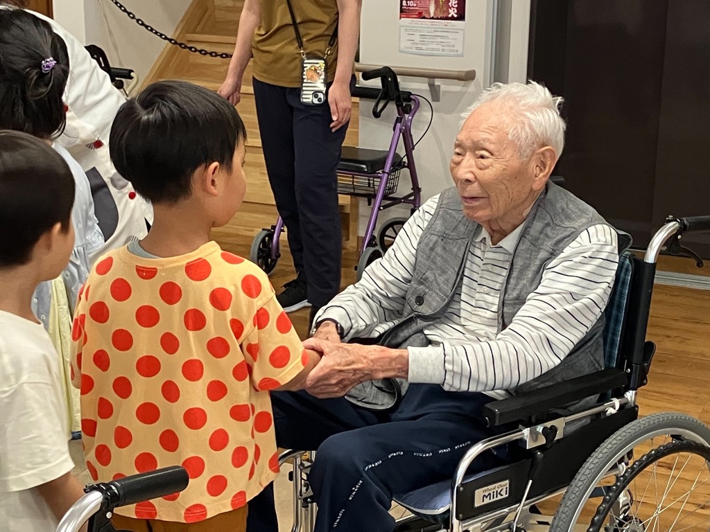 奥野栄一さん、100歳！万歳！