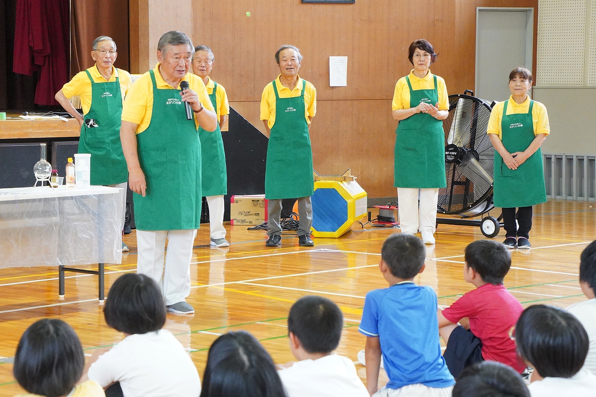 「こどもフェスタ」で科学の不思議や手作りの楽しさを学びました