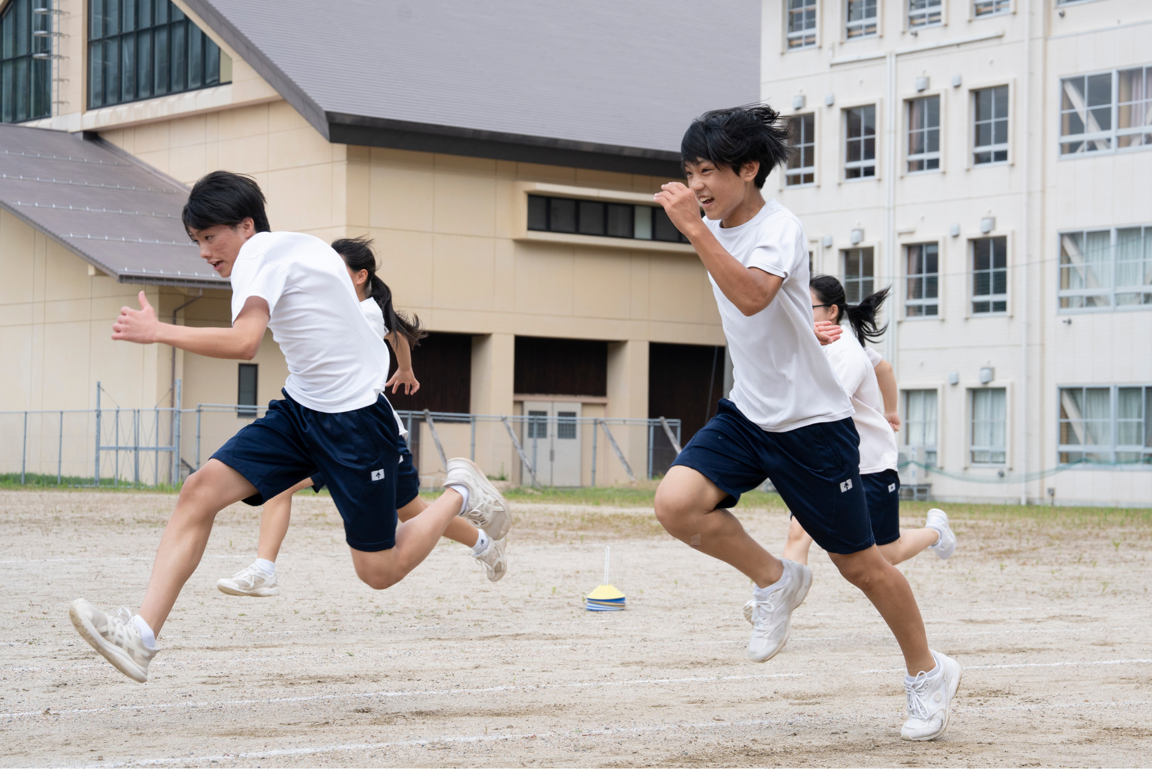 神岡中でトップアスリートによる技術指導と夢を語る会