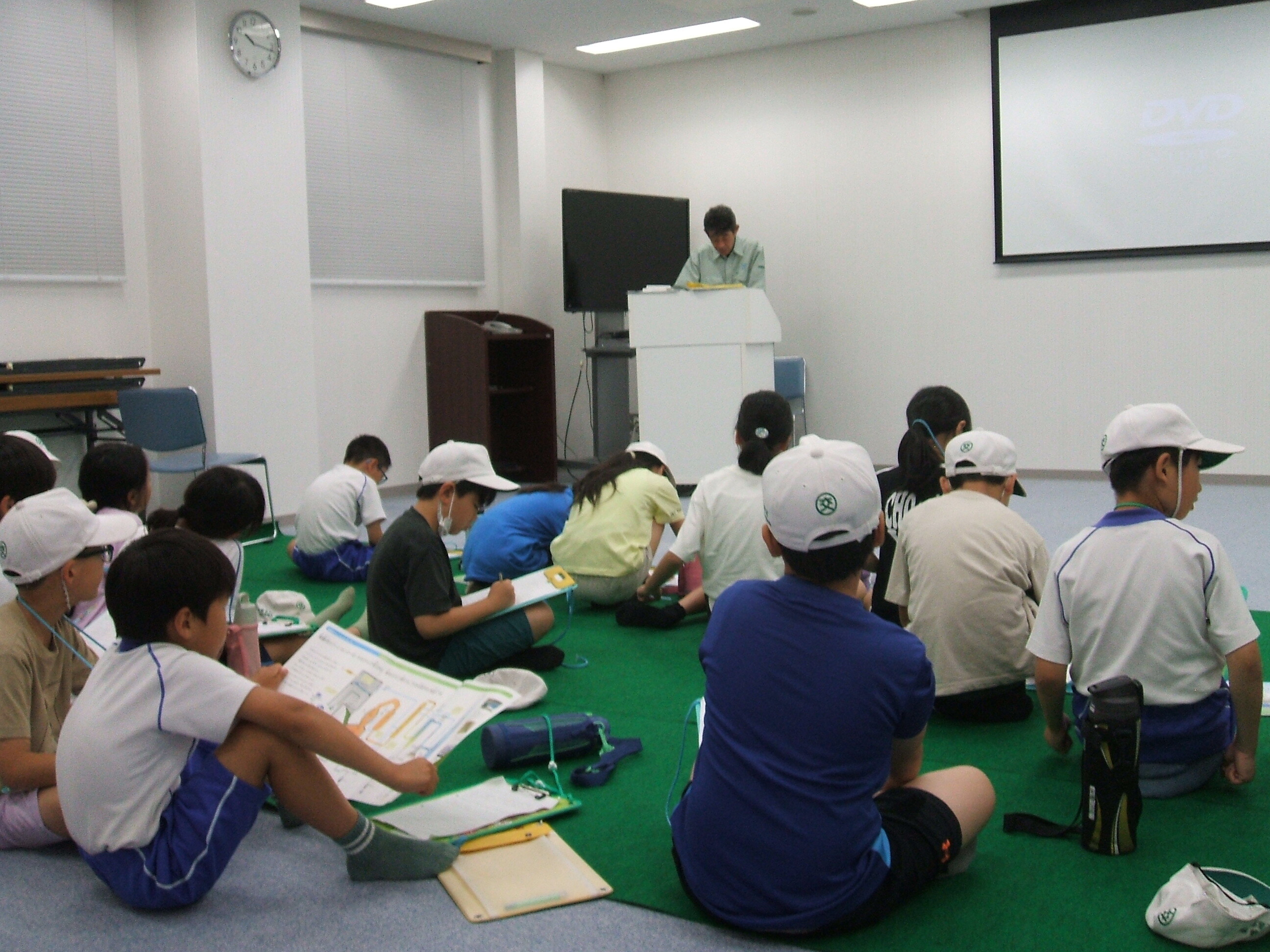 飛騨市クリーンセンター見学の様子(1)