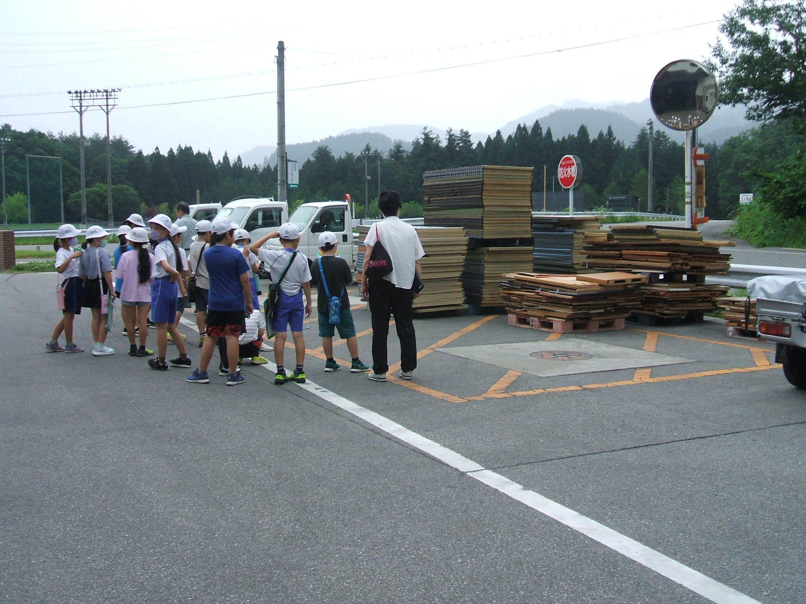 飛騨市リサイクルセンター見学の様子(5)