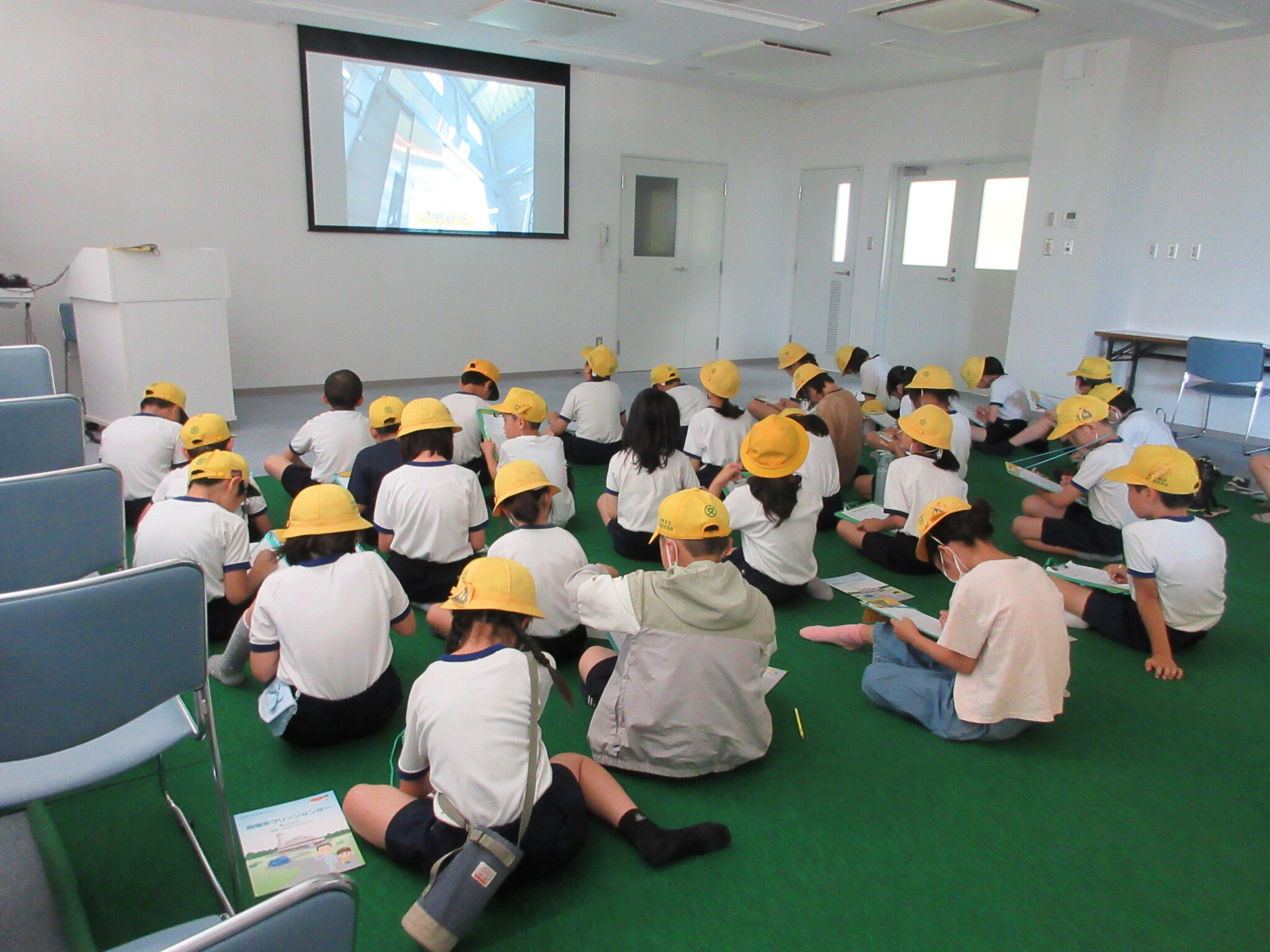 飛騨市クリーンセンター見学の様子(2)