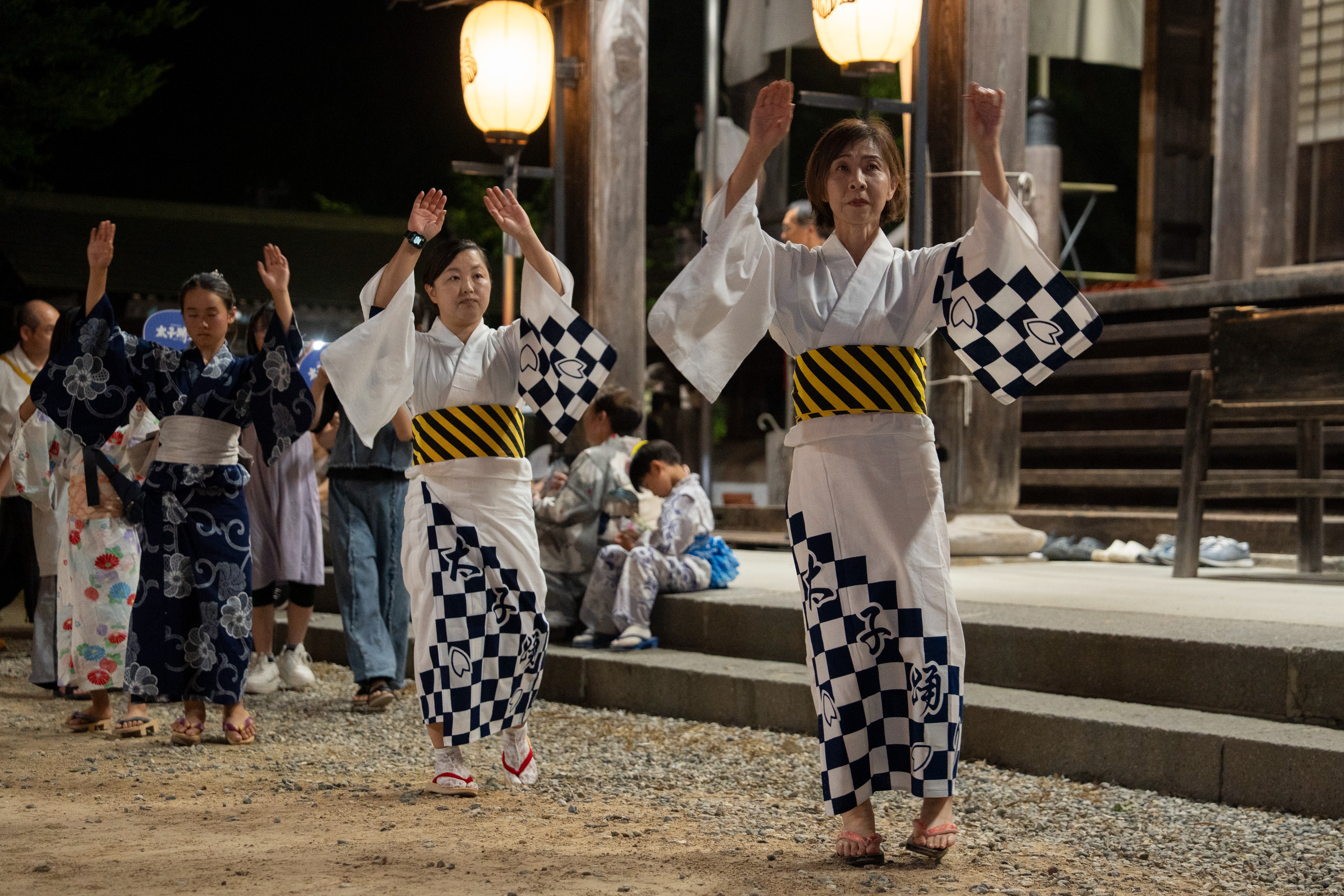 吉田常蓮寺で約400年続く「太子踊り」が盛大に開催