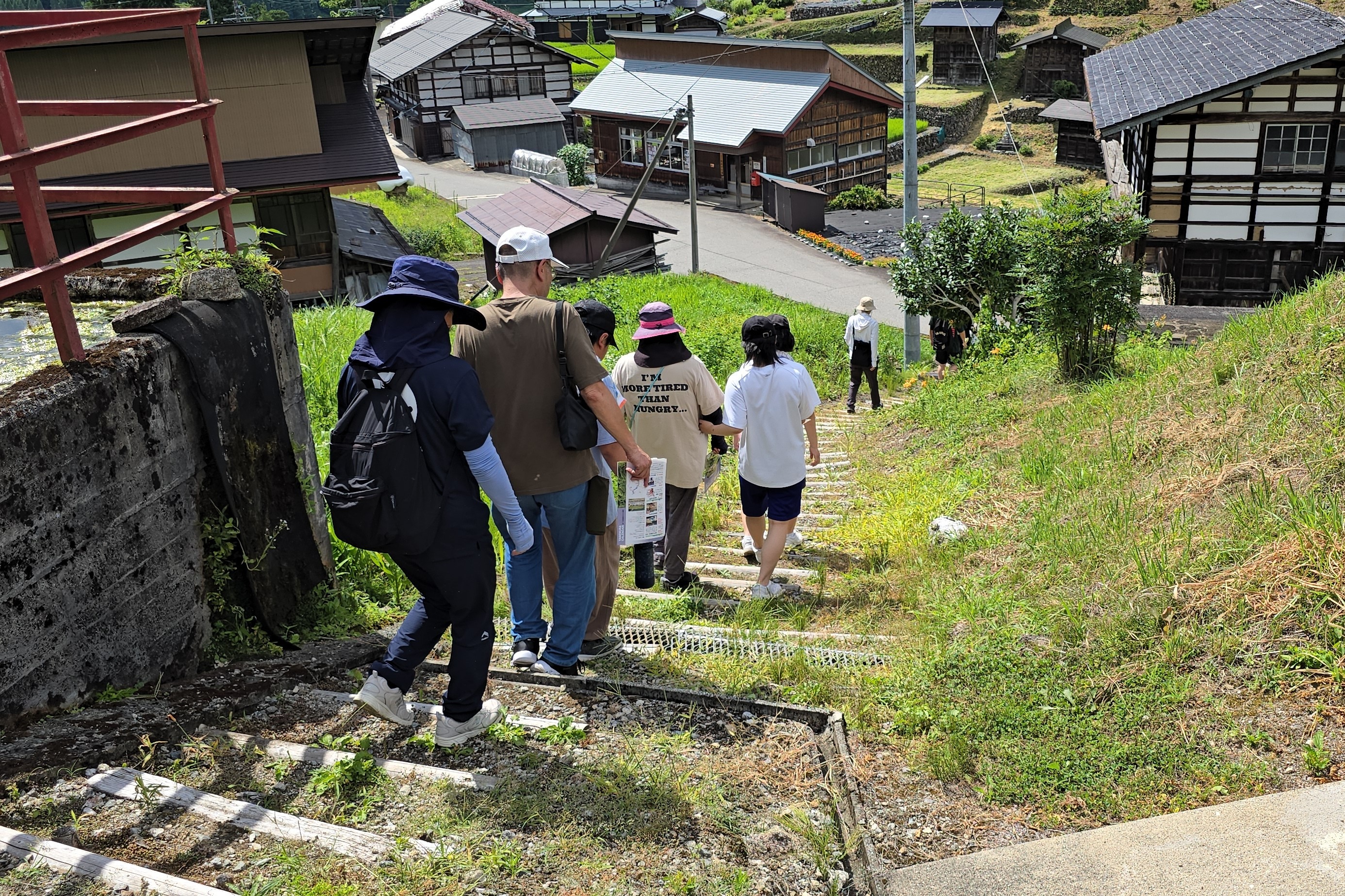 宮川小児童「わくわく探検隊」が宮川町内めぐりを開催