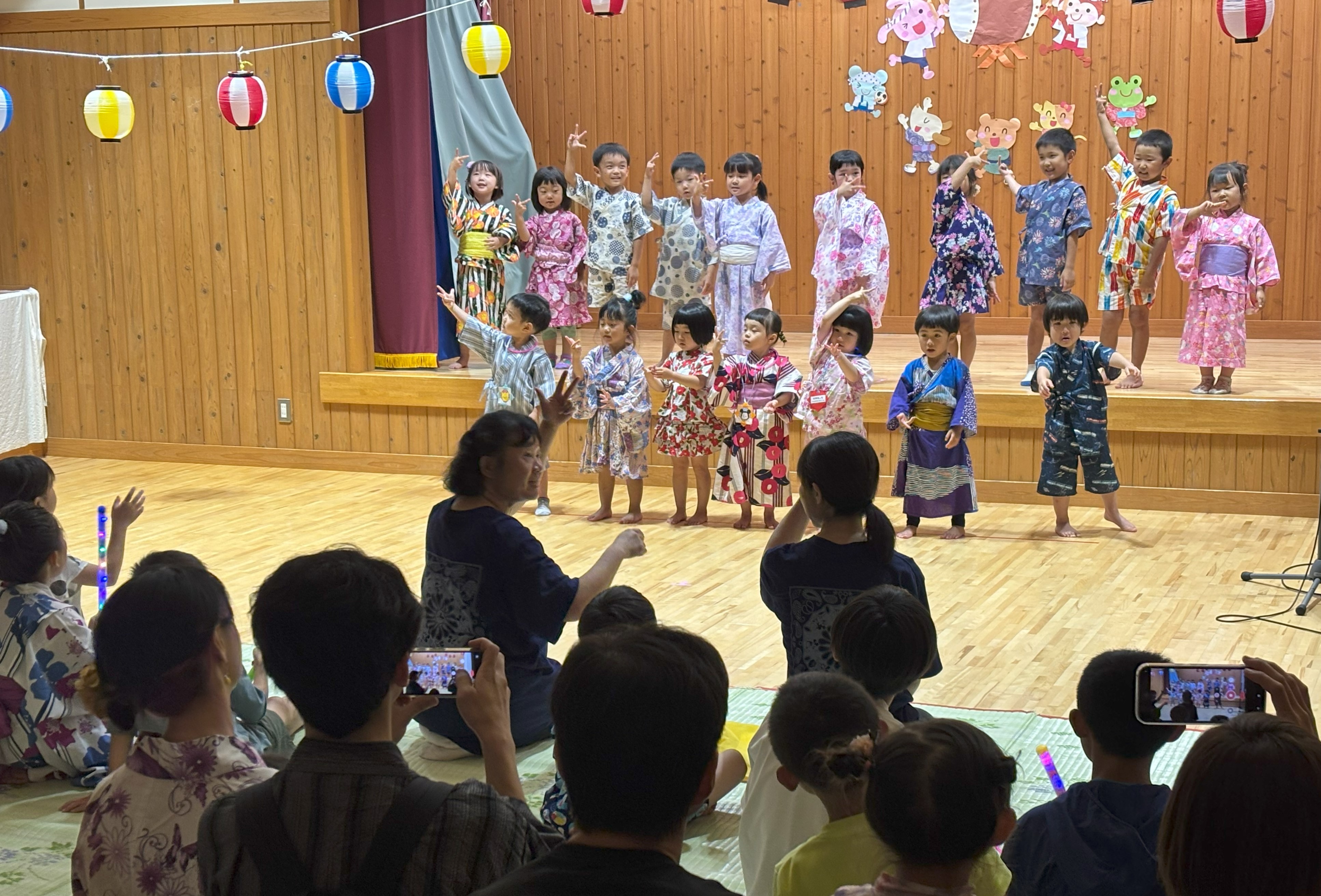 盆踊りや手づくりの夜店で夏の思い出づくり