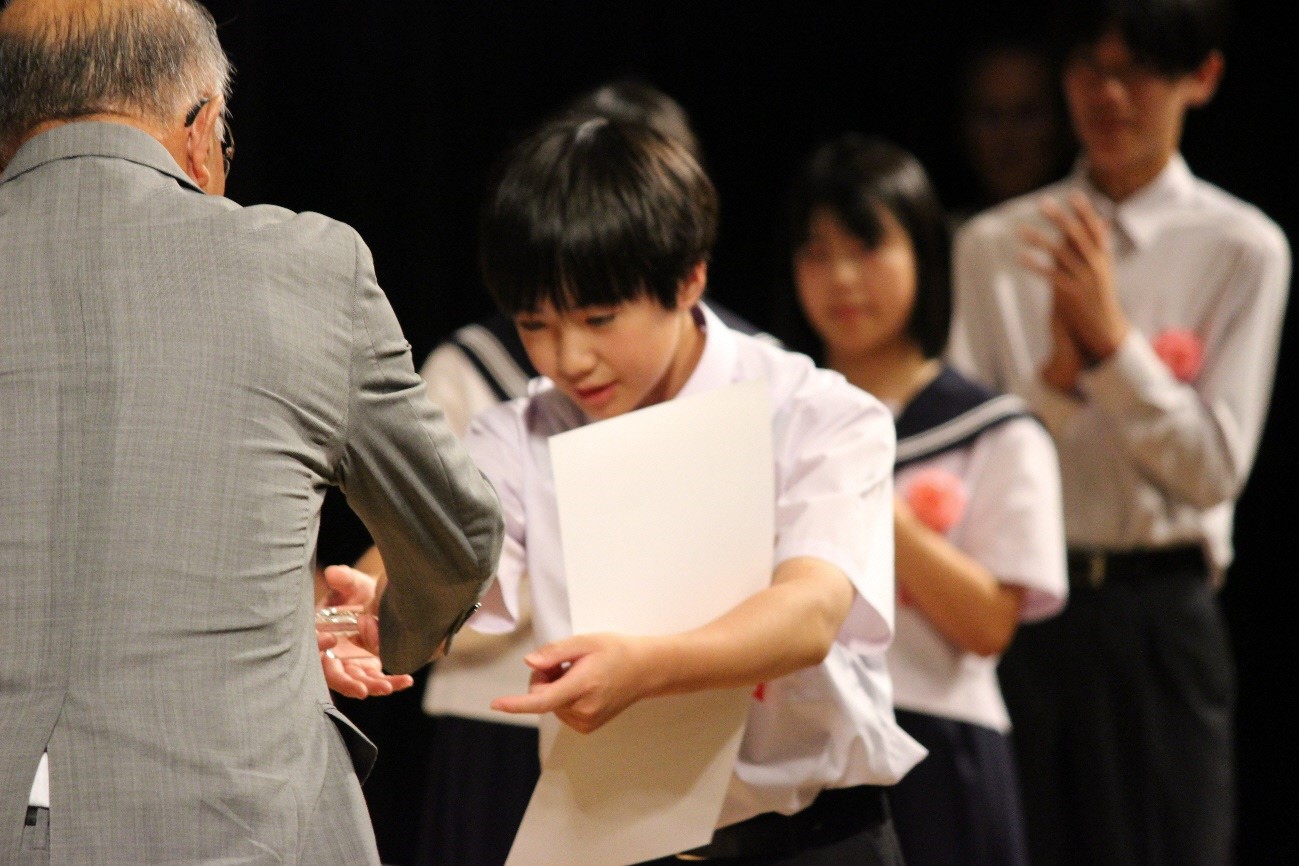 古川中学校の上田智木さんが少年の主張岐阜県大会で飛騨地区代表として発表しました
