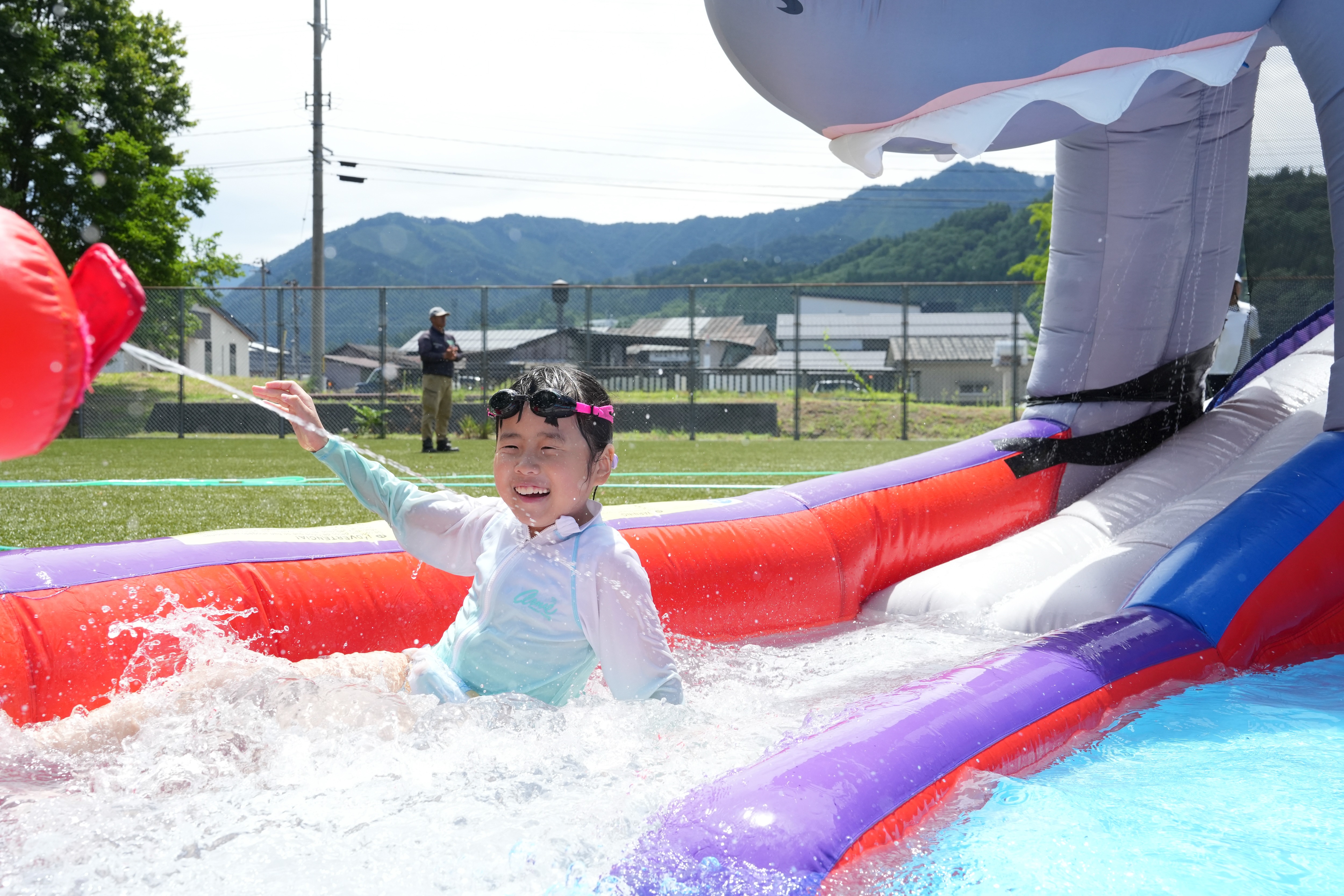 期間限定の「なつやすみキッズプール」で水遊びを満喫