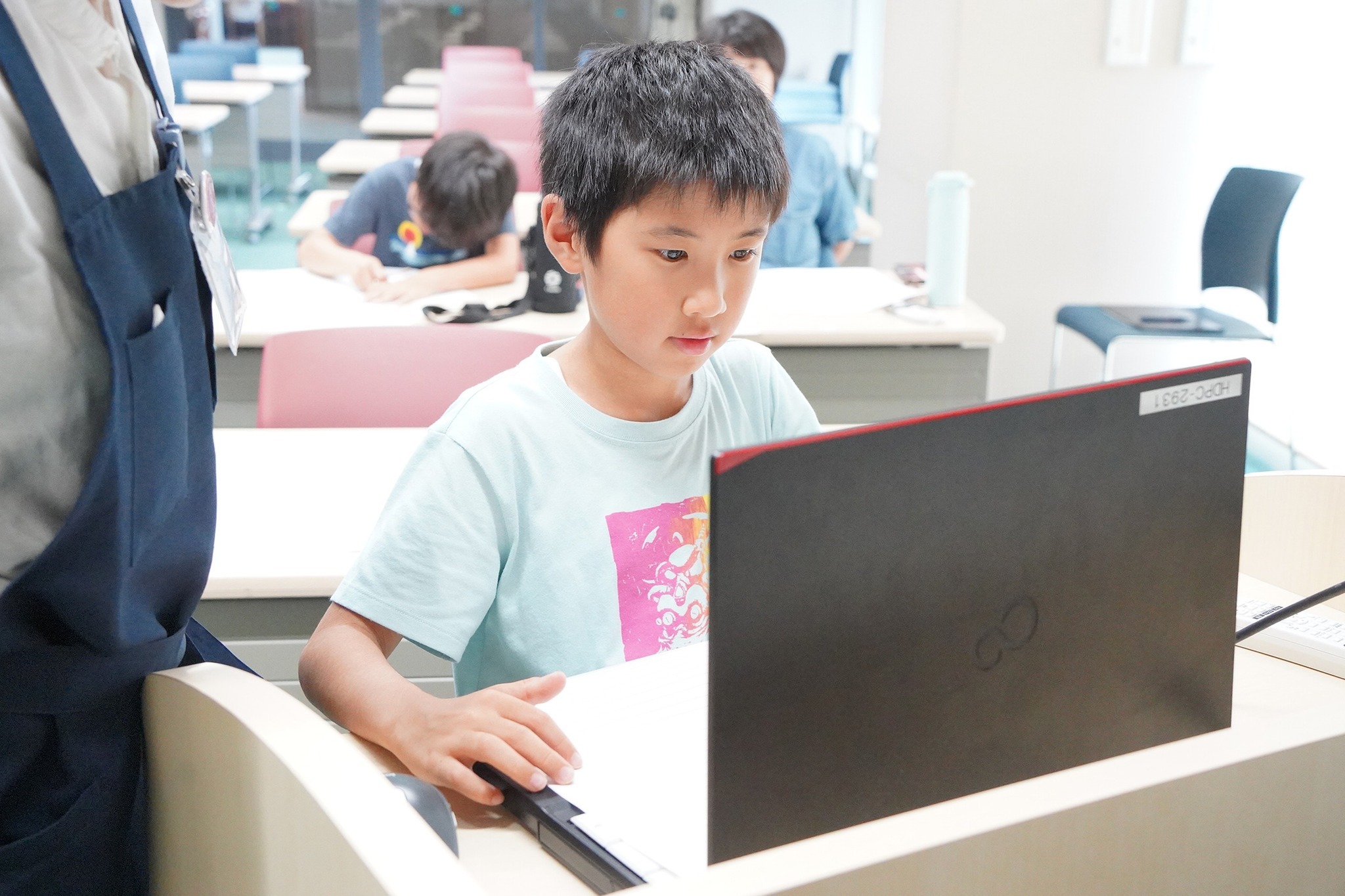新聞記者から文章を書くコツを学びました