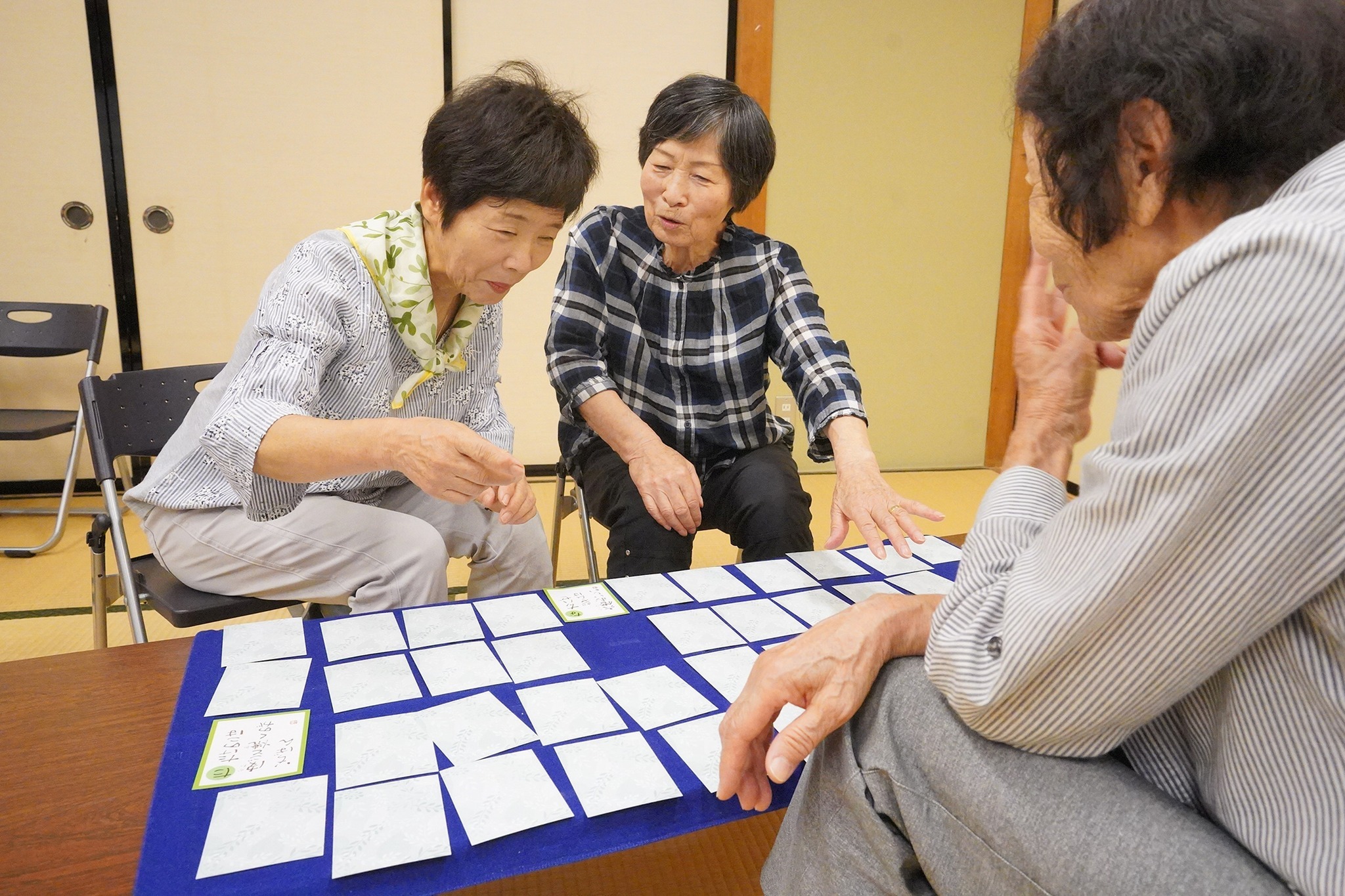 薬草かるたで薬草の名前や効能を楽しく学びました
